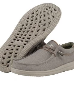 Trav's Outfitter Brands 'Hey Dude' Men's Wally Free - Sahara