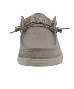 Trav's Outfitter Brands 'Hey Dude' Men's Wally Free - Sahara