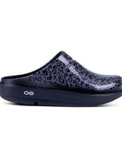 'OOFOS' Women's OOcloog Luxe Pixel Clog - Black / Grey Leopard