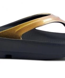 'OOFOS' Women's OOlala Luxe Thong - Macchiato