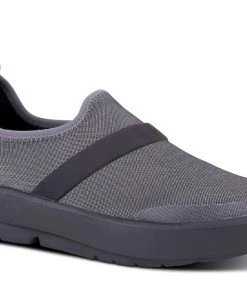 'OOFOS' Women's OOmg Fibre Low Slip On - Black / Grey