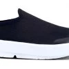 'OOFOS' Women's OOmg EeZee Low Shoe - White / Black