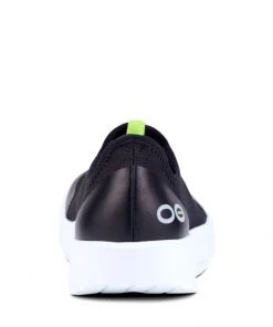 'OOFOS' Women's OOmg EeZee Low Shoe - White / Black