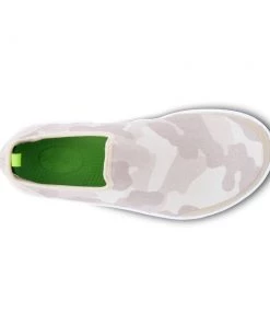 'OOFOS' Women's OOmg EeZee Low Shoe - White / Tan Camo