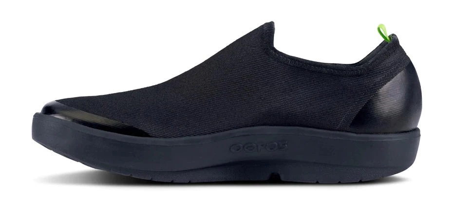 'OOFOS' Men's OOmg EeZee Low Shoe - Black / Black 6 'OOFOS' Men's OOmg EeZee Low Shoe - Black / Black