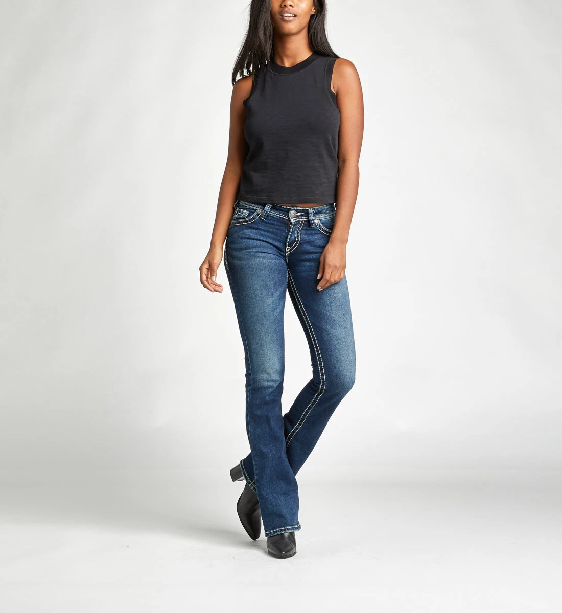 SILVER JEANS CO 'Silver Jeans' Women's Suki Mid Rise Bootcut - Dark Indigo 3 SILVER JEANS CO 'Silver Jeans' Women's Suki Mid Rise Bootcut - Dark Indigo