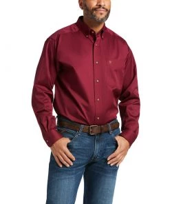 'Ariat' Men's Solid Twill Classic Fit Button Front - Burgundy