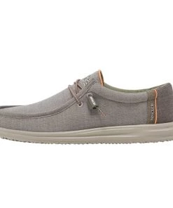 Trav's Outfitter Brands 'Hey Dude' Men's Wally Free - Sahara