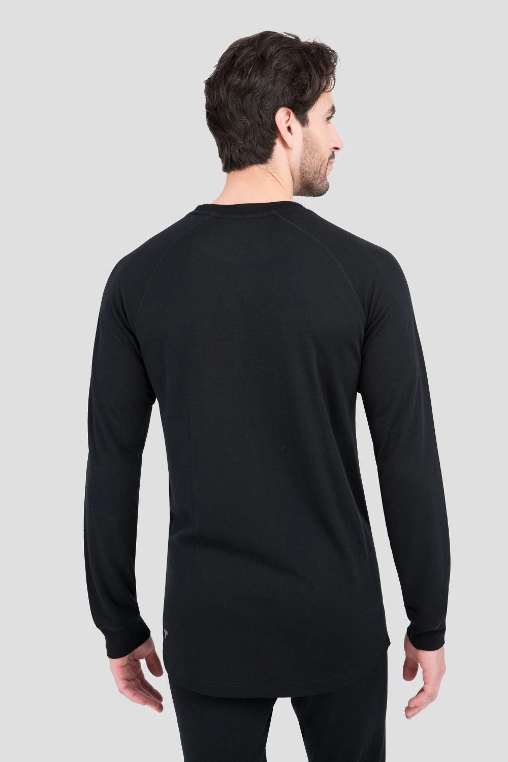 TERRAMAR BASE LAYER 'Terramar' Men's 2.0 Thermapeak® Heritage Crew - Black 4 TERRAMAR BASE LAYER 'Terramar' Men's 2.0 Thermapeak® Heritage Crew - Black