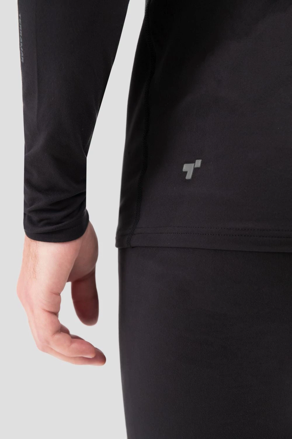 TERRAMAR BASE LAYER 'Terramar' Men's 2.0 Thermolator® Performance Turtle Neck - Black 6 TERRAMAR BASE LAYER 'Terramar' Men's 2.0 Thermolator® Performance Turtle Neck - Black