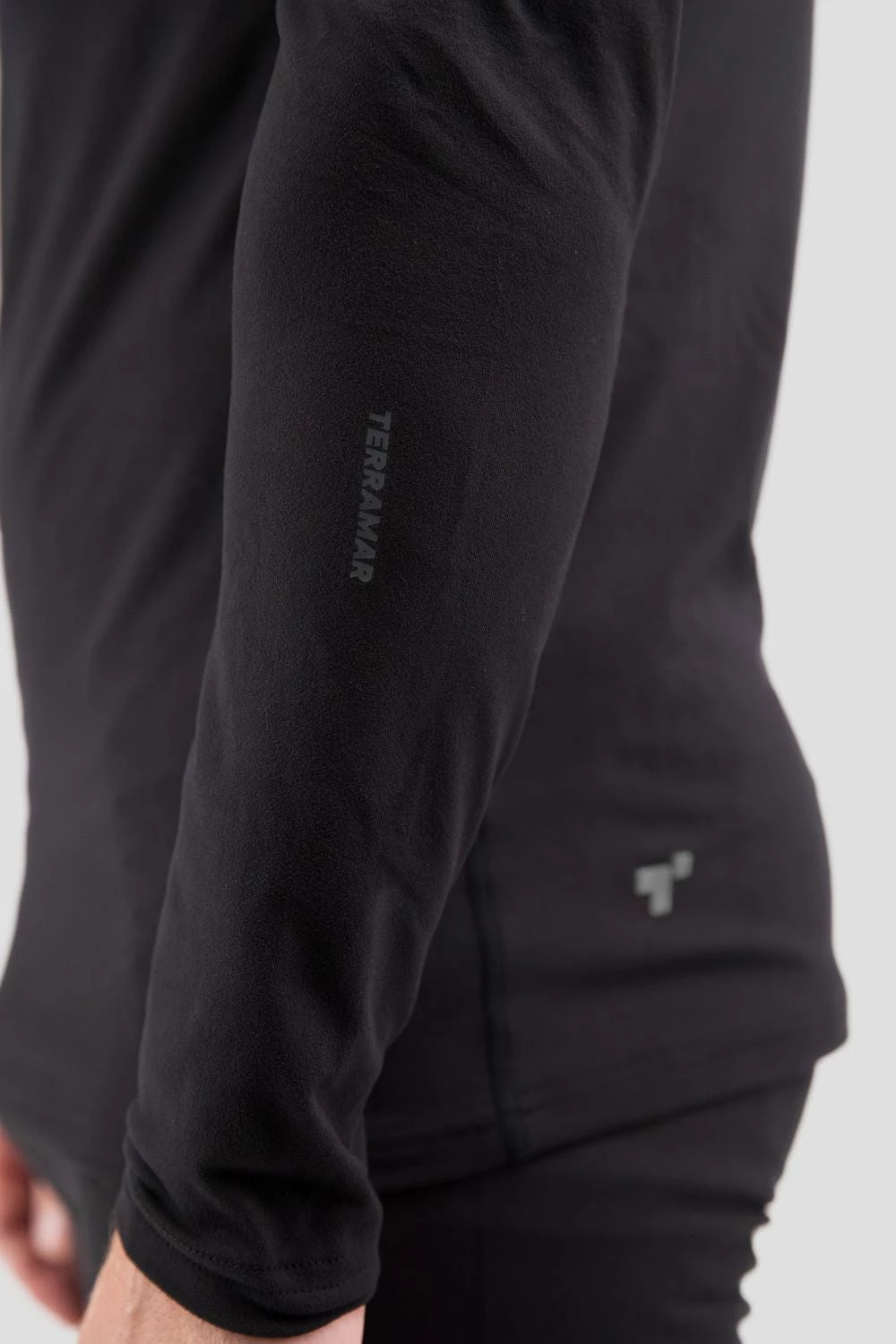 TERRAMAR BASE LAYER 'Terramar' Men's 2.0 Thermolator® Performance Turtle Neck - Black 7 TERRAMAR BASE LAYER 'Terramar' Men's 2.0 Thermolator® Performance Turtle Neck - Black