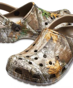 'Crocs' Unisex Classic Realtree®Clog - Walnut / Camo Men