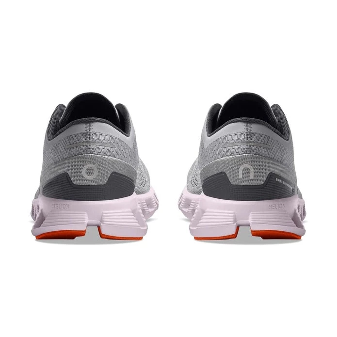 'On Running' Women's Cloud X - Alloy / Lily 5 'On Running' Women's Cloud X - Alloy / Lily